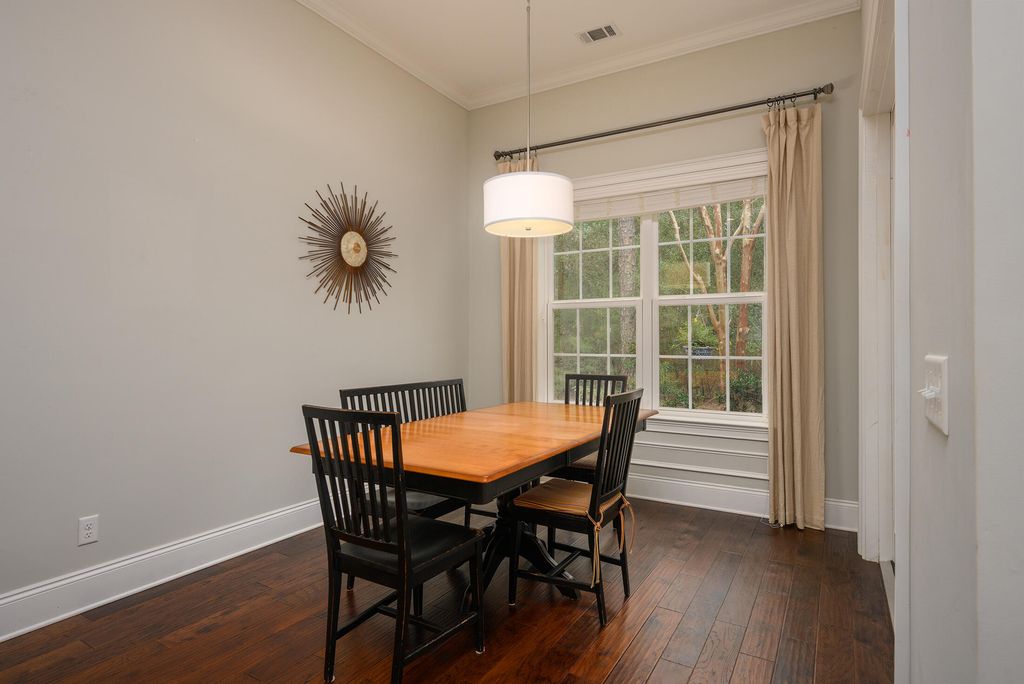 Image 8 of property listing at 17 Cutter Circle, Bluffton, SC 29909