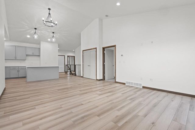 3395 SHAWANO AVENUE, Green Bay, WI 54313