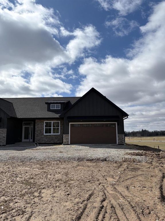 3395 SHAWANO AVENUE, Green Bay, WI 54313