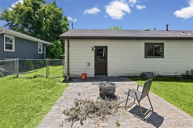 212 Cheryl Drive, Collinsville, IL 62234
