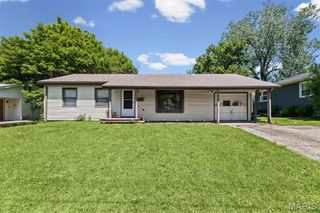 212 Cheryl Drive, Collinsville, IL 62234