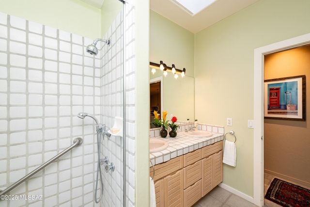 6420 N Paseo Tamayo, Tucson, AZ 85750