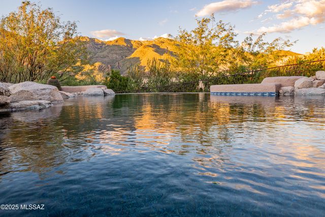 6420 N Paseo Tamayo, Tucson, AZ 85750