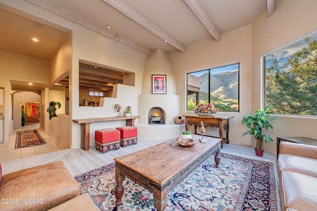 6420 N Paseo Tamayo, Tucson, AZ 85750