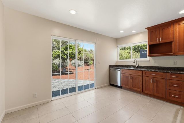 406 La Pala Place, San Jose, CA 95127