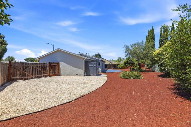 406 La Pala Place, San Jose, CA 95127