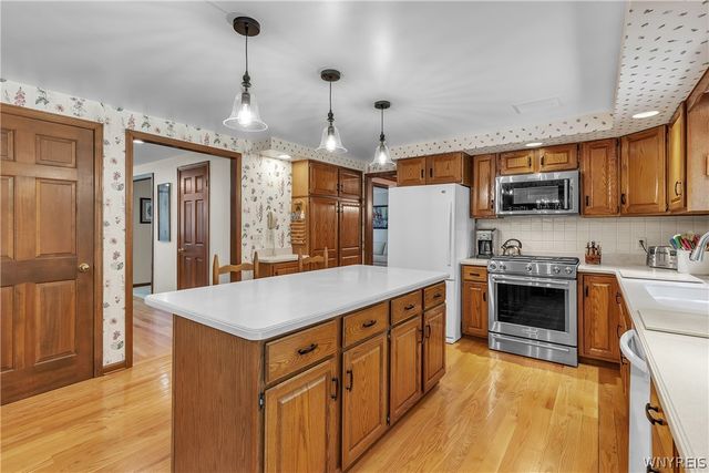 154 Fairview Court, Grand Island, NY 14072