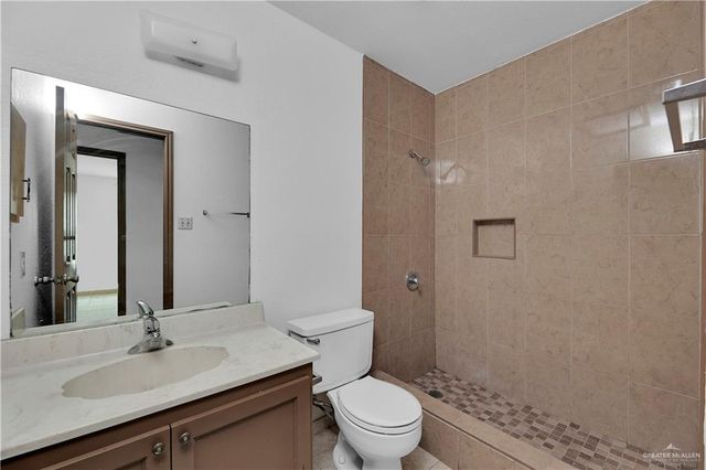 2716 N 31st Street 3, Mcallen, TX 78501