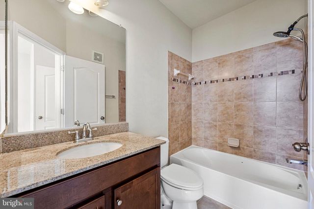 24667 BYRNE MEADOW SQ, Aldie, VA 20105