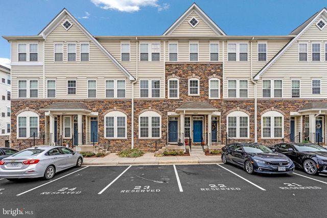 24667 BYRNE MEADOW SQ, Aldie, VA 20105