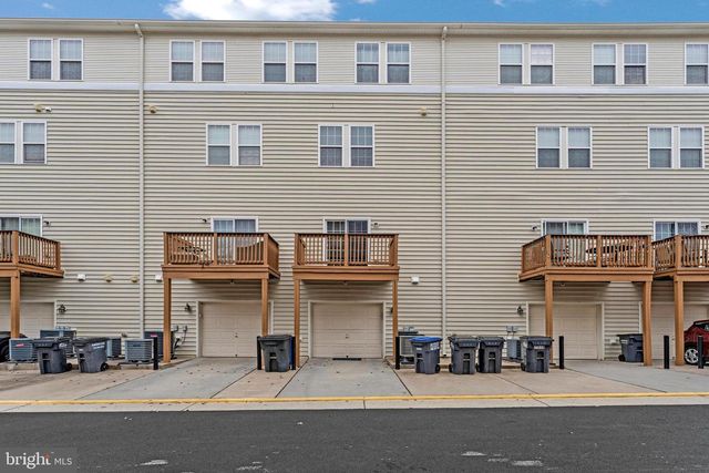 24667 BYRNE MEADOW SQ, Aldie, VA 20105