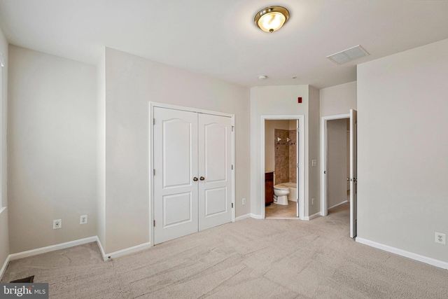 24667 BYRNE MEADOW SQ, Aldie, VA 20105