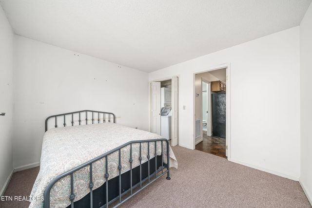 281 Moytoy Rd 105, Crab Orchard, TN 37723