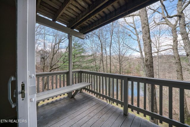 281 Moytoy Rd 105, Crab Orchard, TN 37723