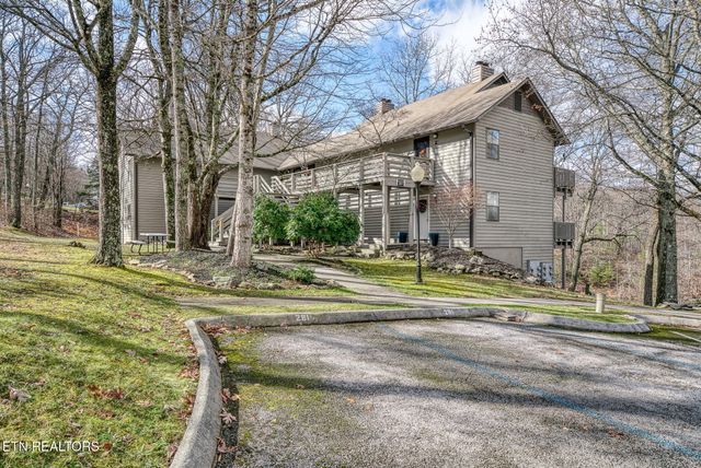 281 Moytoy Rd 105, Crab Orchard, TN 37723