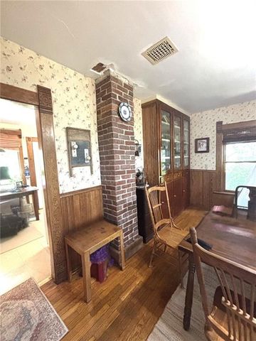 1033 E 1800 Road, Lawrence, KS 66046