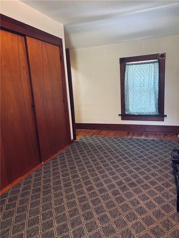 1033 E 1800 Road, Lawrence, KS 66046