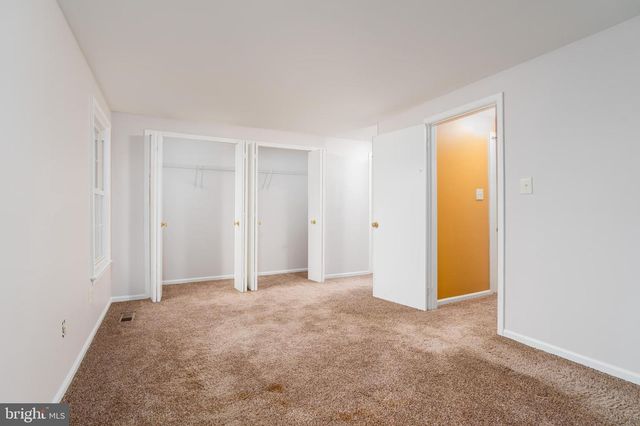 6035 NETHERTON ST, Centreville, VA 20120