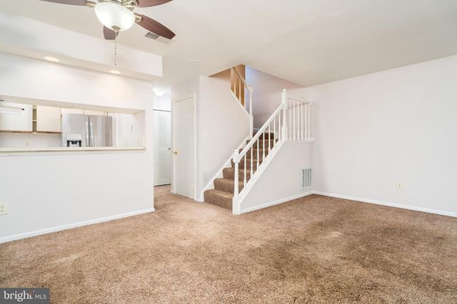 6035 NETHERTON ST, Centreville, VA 20120