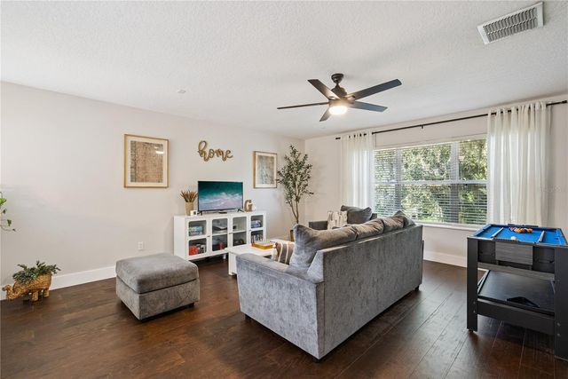 10304 MALLARD LANDINGS WAY, Orlando, FL 32832