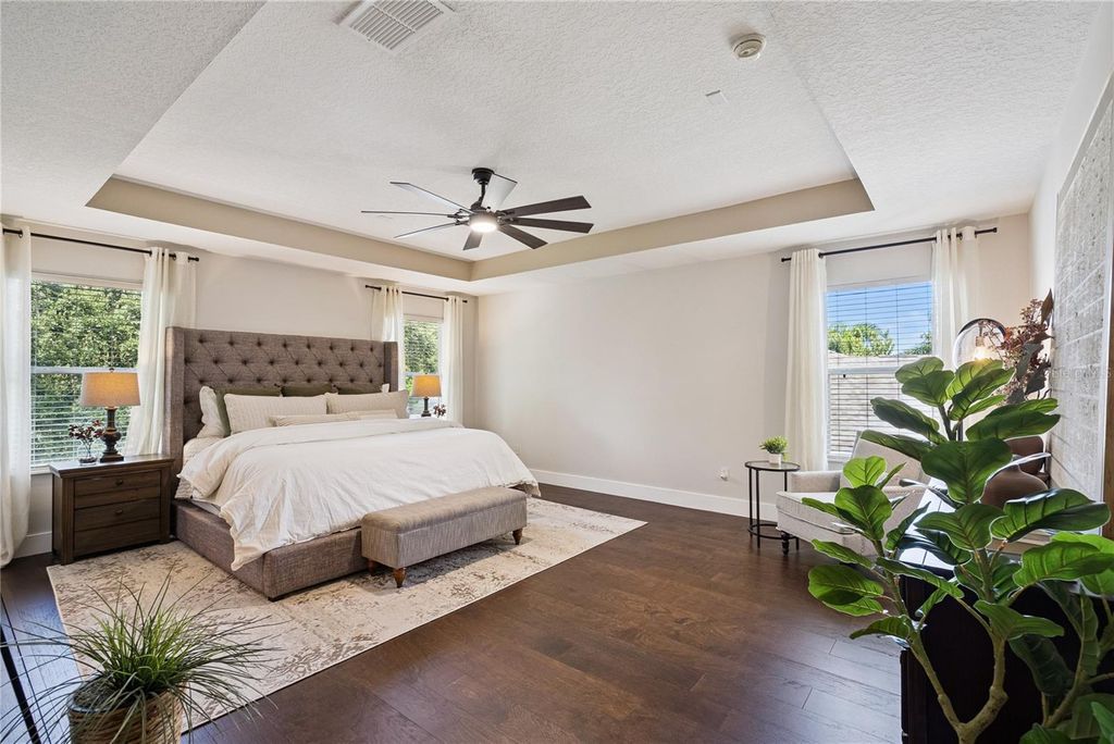 Image 12 of property listing at 10304 MALLARD LANDINGS WAY, Orlando, FL 32832