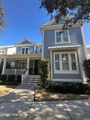 909 Mound Battery Road, Wilmington, NC 28403