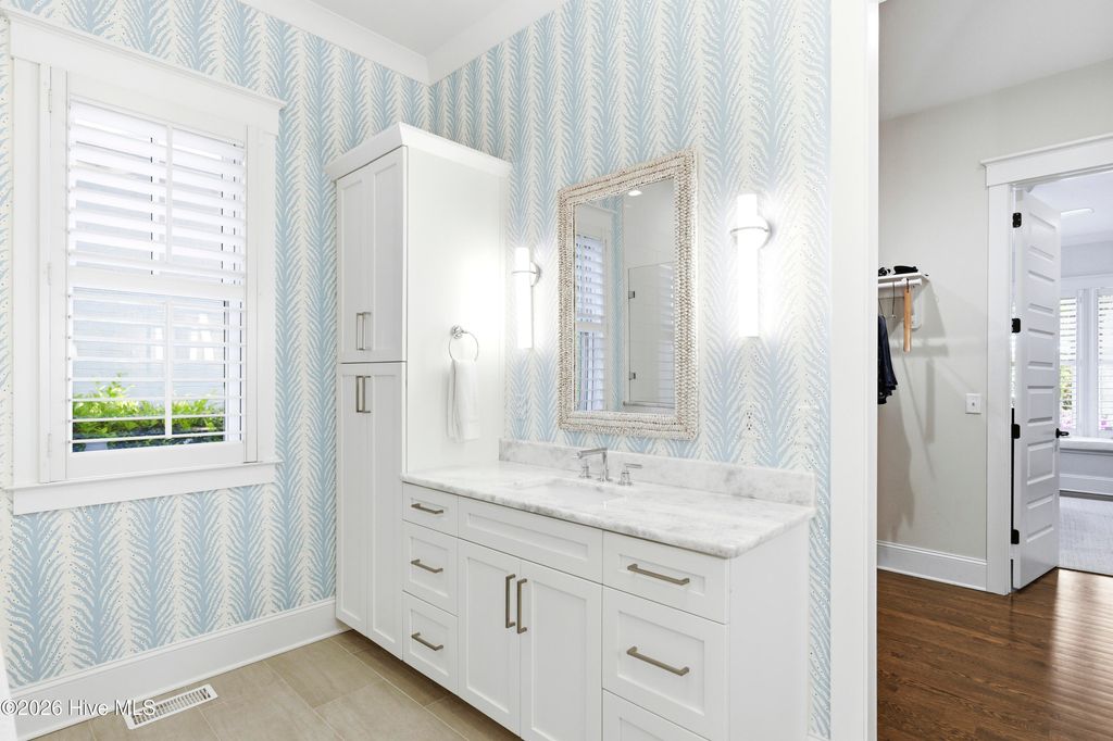 Image 19 of property listing at 909 Mound Battery Road, Wilmington, NC 28403