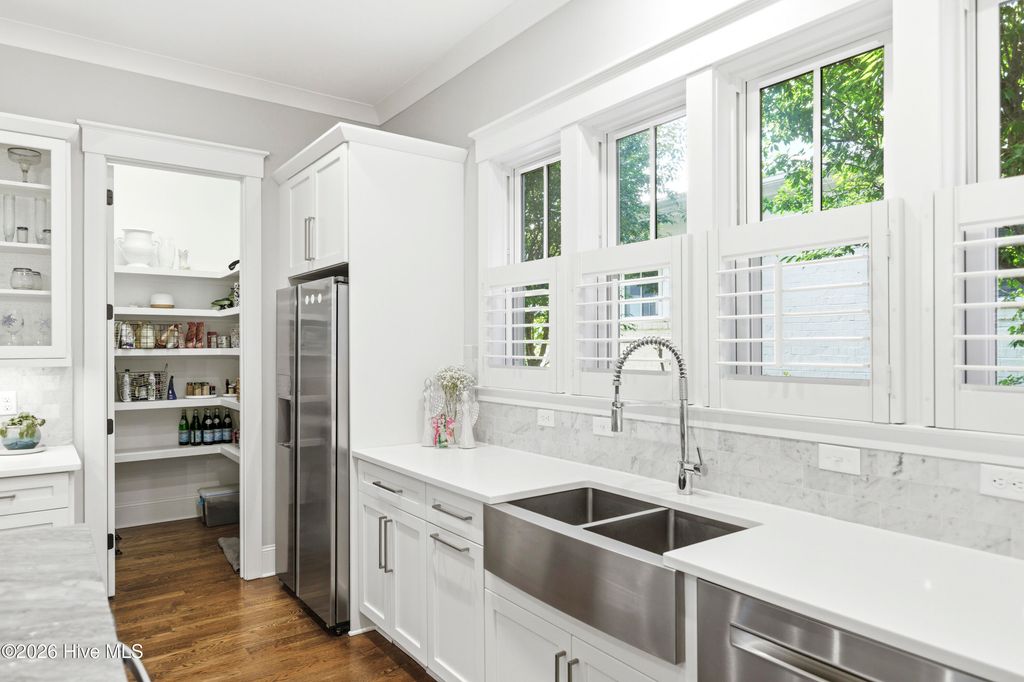 Image 31 of property listing at 909 Mound Battery Road, Wilmington, NC 28403