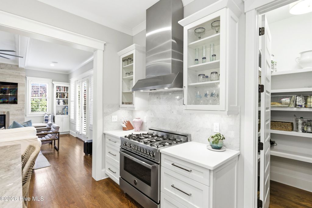 Image 32 of property listing at 909 Mound Battery Road, Wilmington, NC 28403