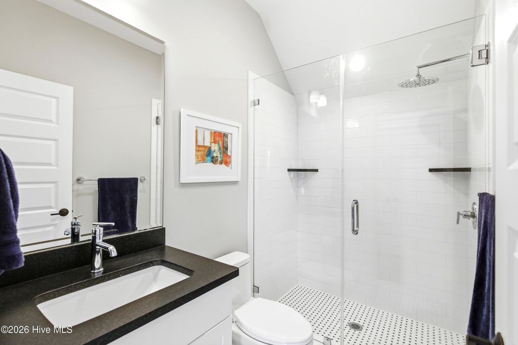 Image 36 of property listing at 909 Mound Battery Road, Wilmington, NC 28403