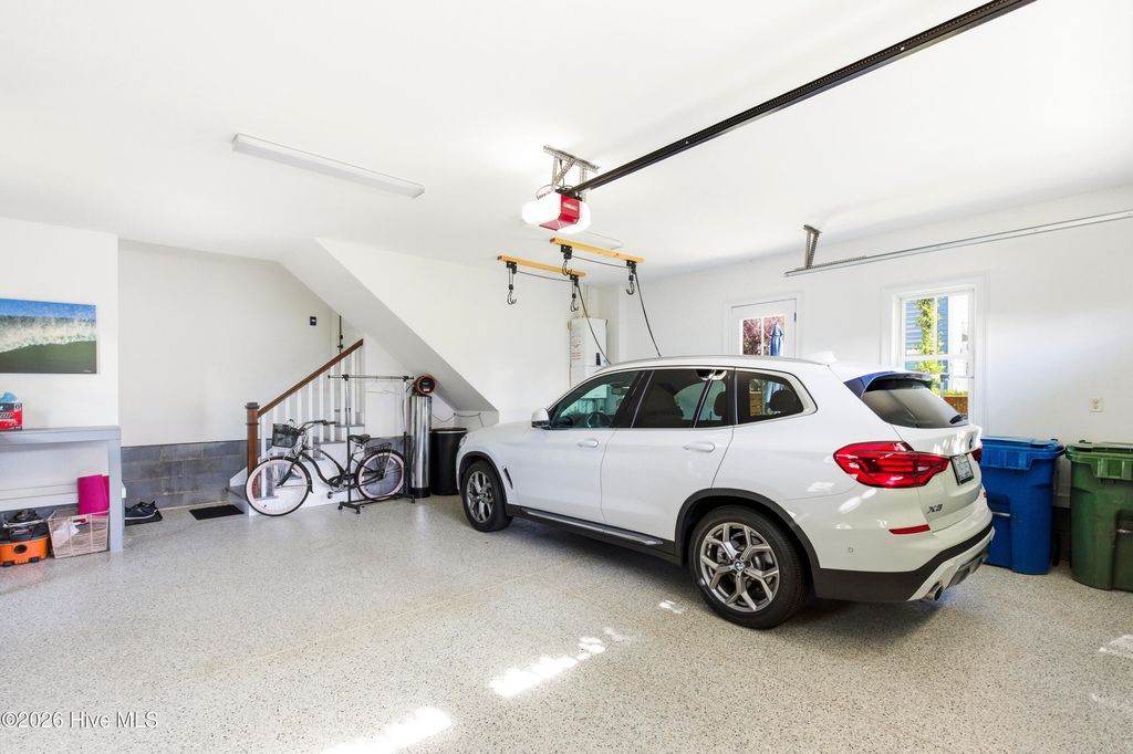 Image 41 of property listing at 909 Mound Battery Road, Wilmington, NC 28403