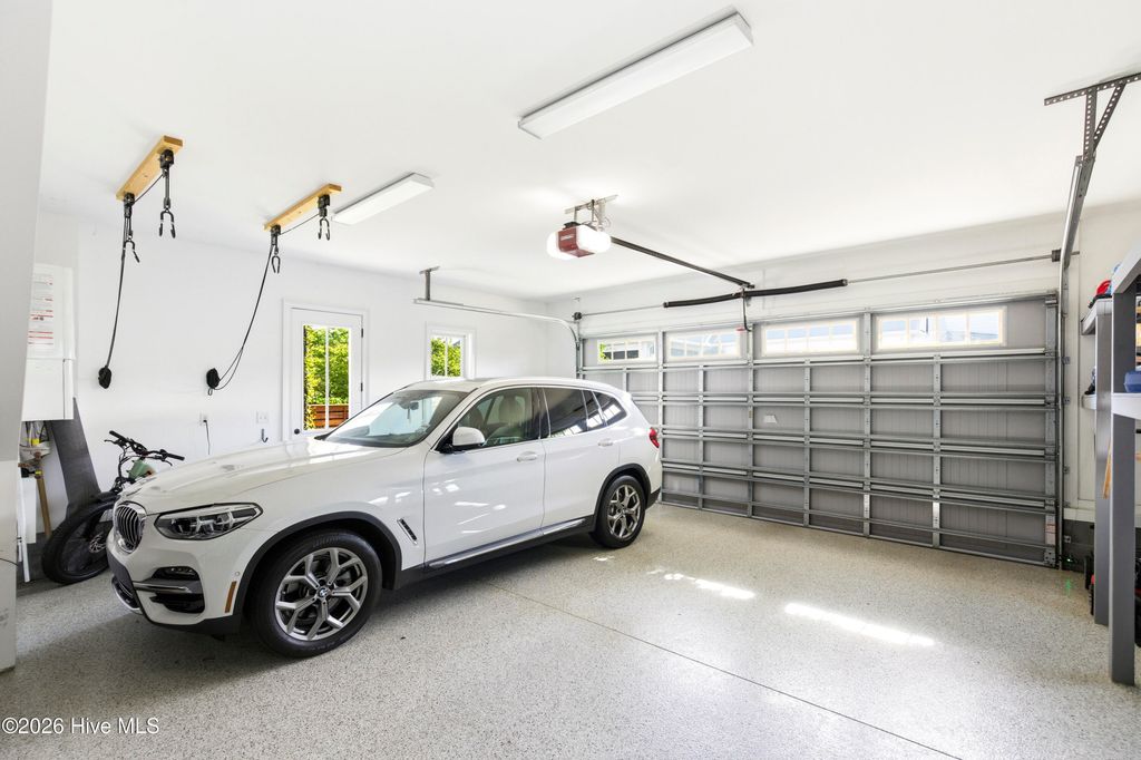 Image 42 of property listing at 909 Mound Battery Road, Wilmington, NC 28403