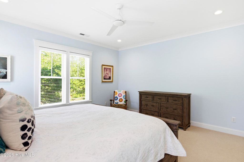 Image 48 of property listing at 909 Mound Battery Road, Wilmington, NC 28403