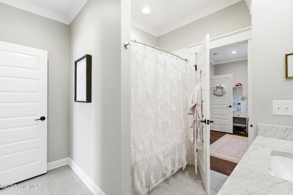 Image 57 of property listing at 909 Mound Battery Road, Wilmington, NC 28403