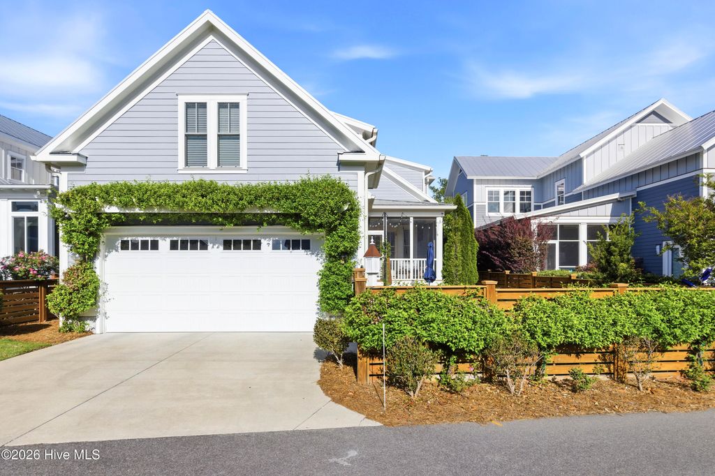 Image 69 of property listing at 909 Mound Battery Road, Wilmington, NC 28403