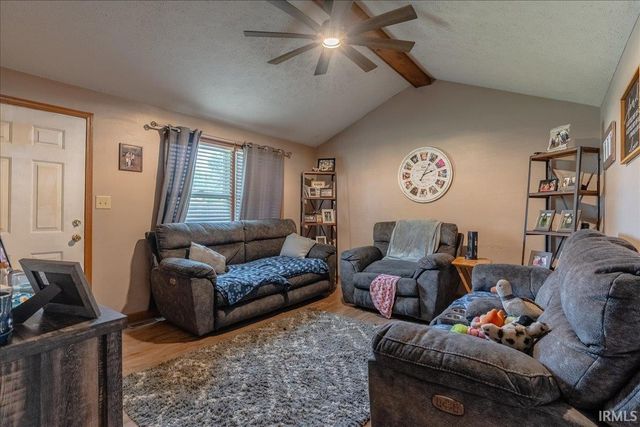 3000 Fox Hollow Court, Evansville, IN 47715