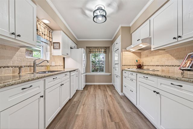 7211 Shady Arbor Lane, Houston, TX 77040