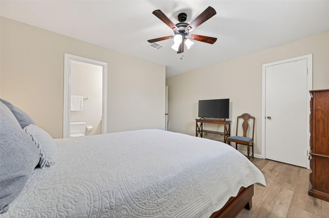 7211 Shady Arbor Lane, Houston, TX 77040