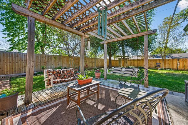 7211 Shady Arbor Lane, Houston, TX 77040