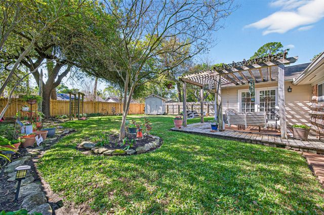 7211 Shady Arbor Lane, Houston, TX 77040
