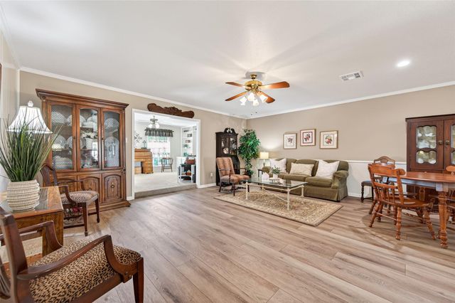 7211 Shady Arbor Lane, Houston, TX 77040