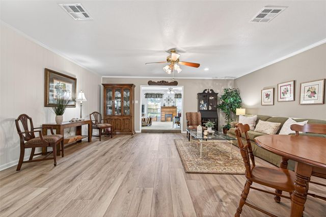 7211 Shady Arbor Lane, Houston, TX 77040