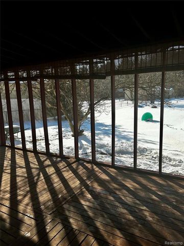 3747 Cheryl Drive, Commerce Twp, MI 48382