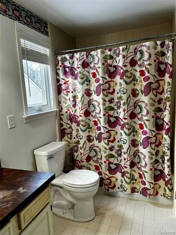 3747 Cheryl Drive, Commerce Twp, MI 48382