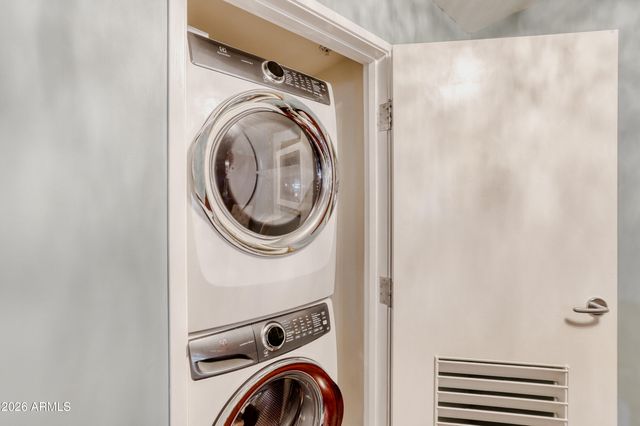 4808 N 24TH Street 325, Phoenix, AZ 85016