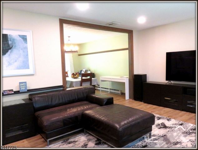 903 Dove Island Rd, Stillwater Twp., NJ 07860