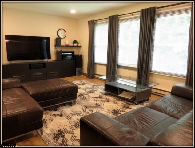 903 Dove Island Rd, Stillwater Twp., NJ 07860