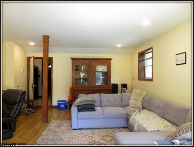 903 Dove Island Rd, Stillwater Twp., NJ 07860