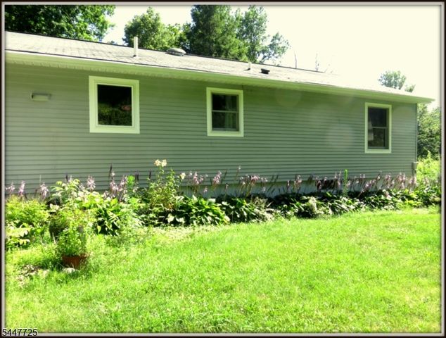 903 Dove Island Rd, Stillwater Twp., NJ 07860