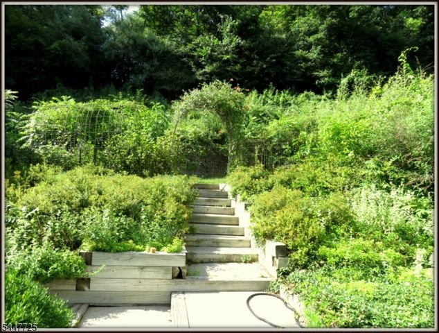 903 Dove Island Rd, Stillwater Twp., NJ 07860
